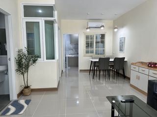 For rent 4 bedrooms townhouse in Mueang Chiang Mai, Chiang Mai