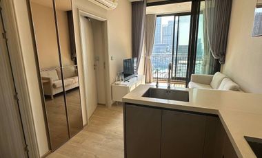 For sale 1 bed condo in Phra Khanong, Bangkok