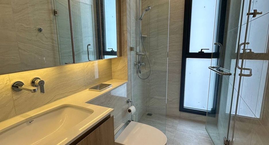 For sale 1 bed condo in Phra Khanong, Bangkok