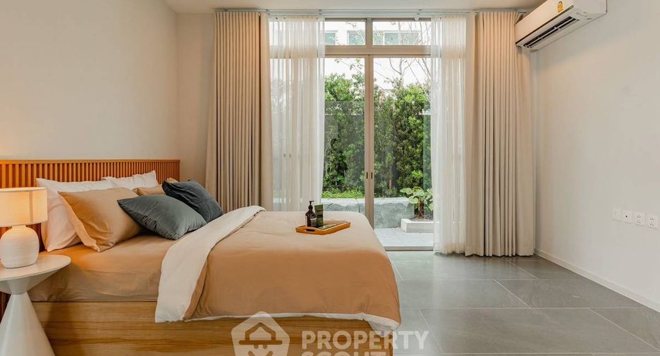 For rent and for sale 3 bedrooms house in Saphan Sung, Bangkok