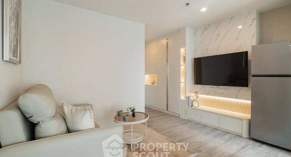 For rent 2 bedrooms condo in Bang Na, Bangkok