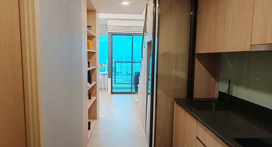 For rent 1 bed condo in Huai Khwang, Bangkok