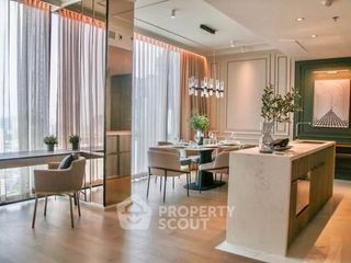 For rent 3 bedrooms condo in Khlong Toei, Bangkok