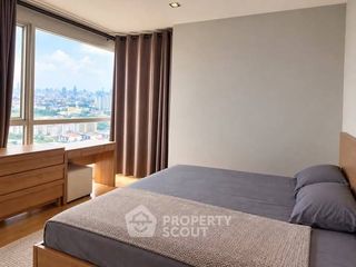 For rent 2 bedrooms condo in Phra Khanong, Bangkok