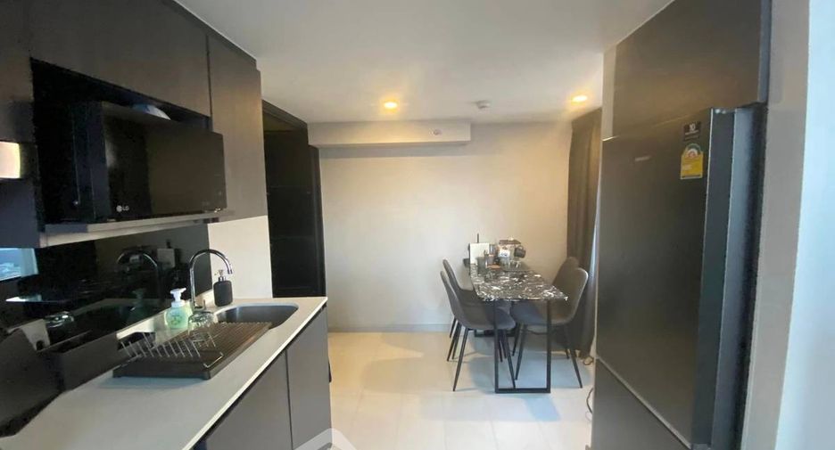 For sale 1 bed condo in Sathon, Bangkok