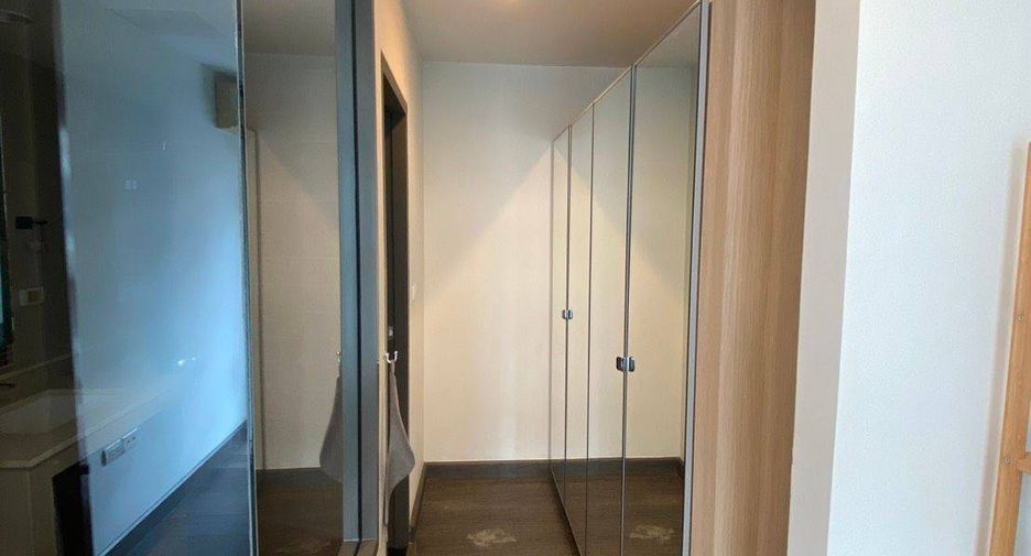 For rent and for sale 1 bed condo in Watthana, Bangkok