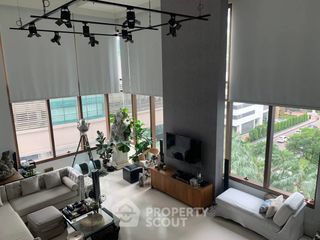 For rent and for sale 3 bedrooms condo in Khlong Toei, Bangkok