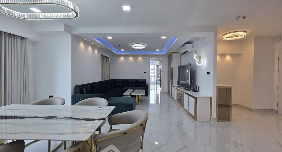 For sale 2 bedrooms condo in Yan Nawa, Bangkok