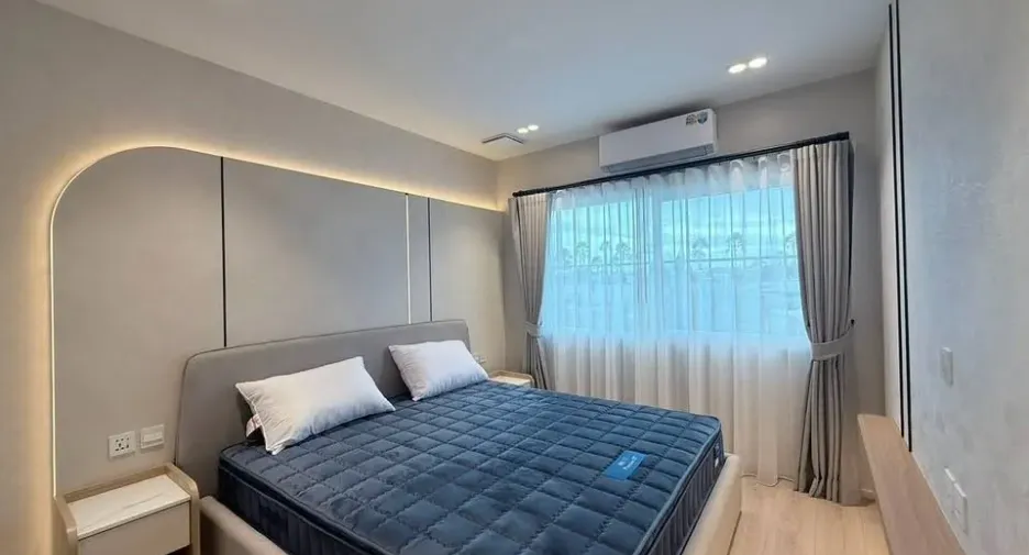 For rent 4 bedrooms house in Bang Phli, Samut Prakan