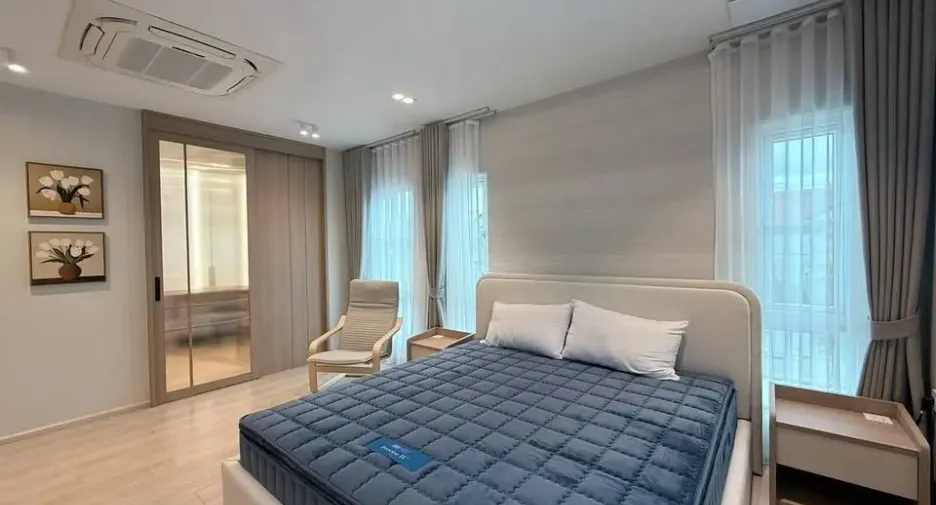 For rent 4 bedrooms house in Bang Phli, Samut Prakan