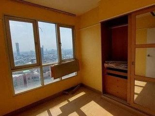 À vendre 1 chambre condo à Yan Nawa, Bangkok