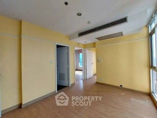 À vendre 1 chambre condo à Yan Nawa, Bangkok