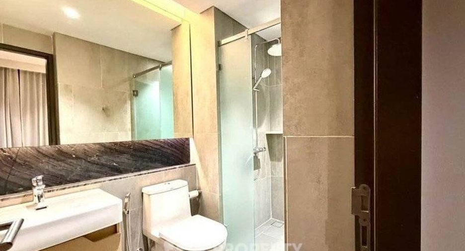 For sale 1 bed condo in Khlong Toei, Bangkok