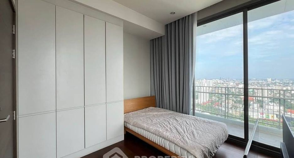For sale 3 ベッドルーム condo in Watthana, Bangkok