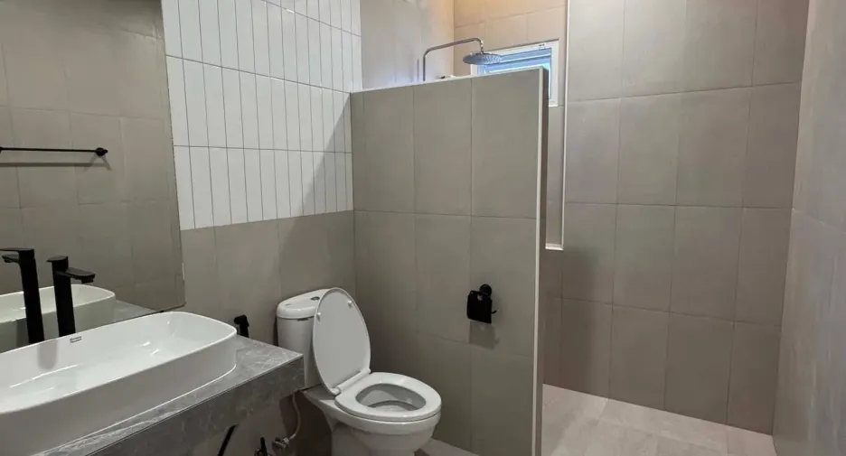 For rent 4 bedrooms house in Hang Dong, Chiang Mai