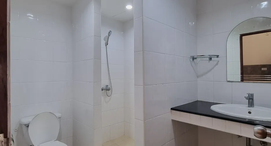 For rent 2 bedrooms apartment in Mueang Phuket, Phuket