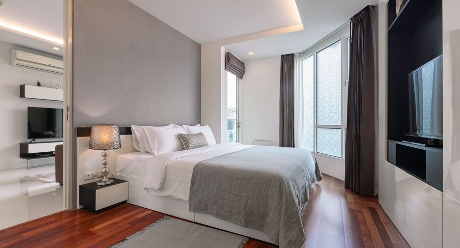 For rent 1 bed condo in Watthana, Bangkok