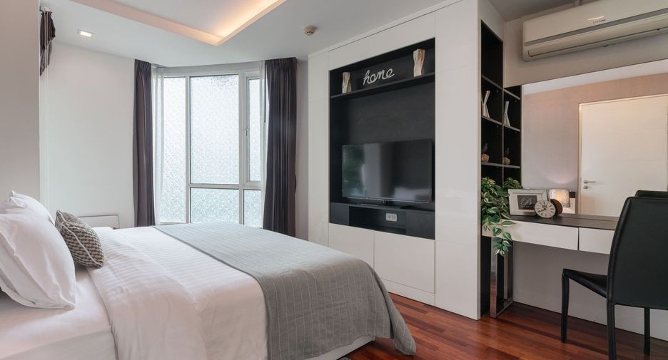 For rent 1 bed condo in Watthana, Bangkok