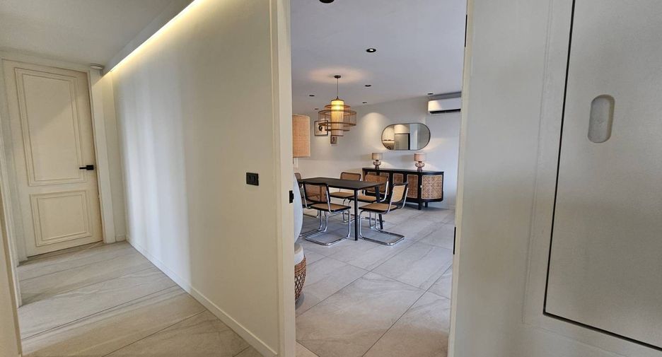 For rent 3 bedrooms condo in Watthana, Bangkok