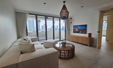 For rent 3 bedrooms condo in Watthana, Bangkok