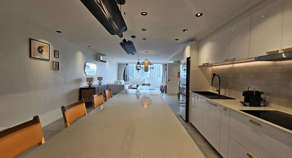 For rent 3 bedrooms condo in Watthana, Bangkok