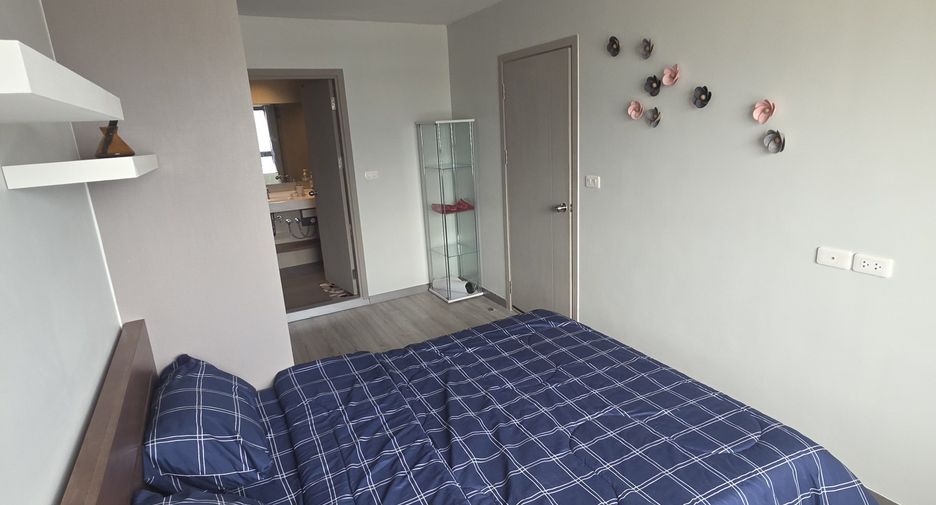 For rent 2 bedrooms condo in Phra Khanong, Bangkok