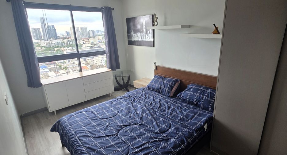 For rent 2 bedrooms condo in Phra Khanong, Bangkok