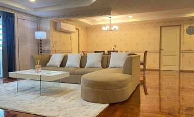 For rent 3 bedrooms apartment in Watthana, Bangkok