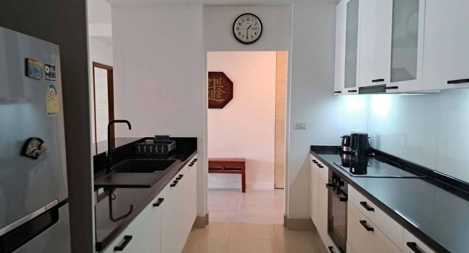 For rent 2 bedrooms condo in Sathon, Bangkok
