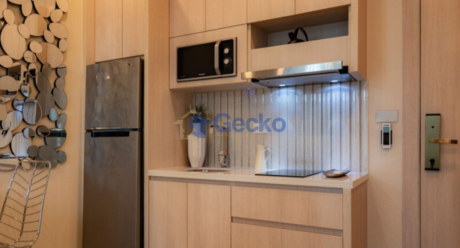 For sale 1 bed condo in Bang Lamung, Chonburi