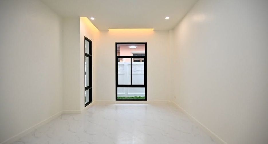 Haus zum Kauf mit 3 Zimmer in Bang Lamung, Chonburi