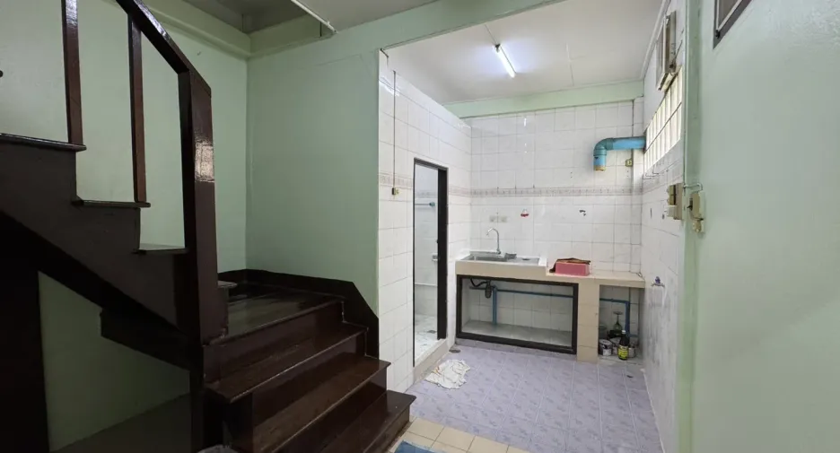 Casa en venta y en alquiler de 2 habitaciones en Yan Nawa, Bangkok