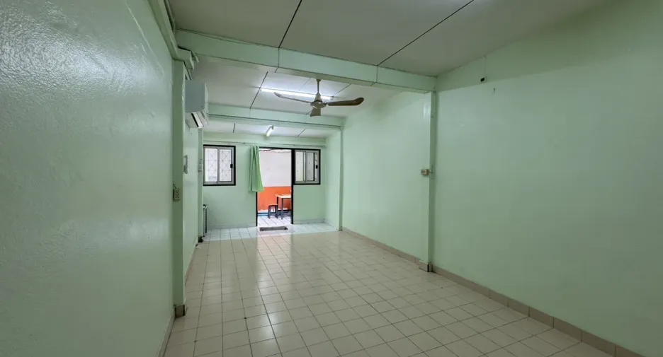 Casa en venta y en alquiler de 2 habitaciones en Yan Nawa, Bangkok