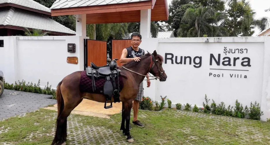 Hotel en venta y en alquiler de 11 habitaciones en San Sai, Chiang Mai