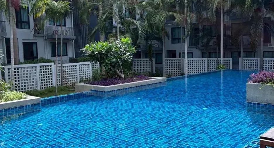 For sale 2 bedrooms condo in Si Racha, Chonburi