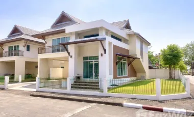 À vendre 4 chambres maison à San Sai, Chiang Mai