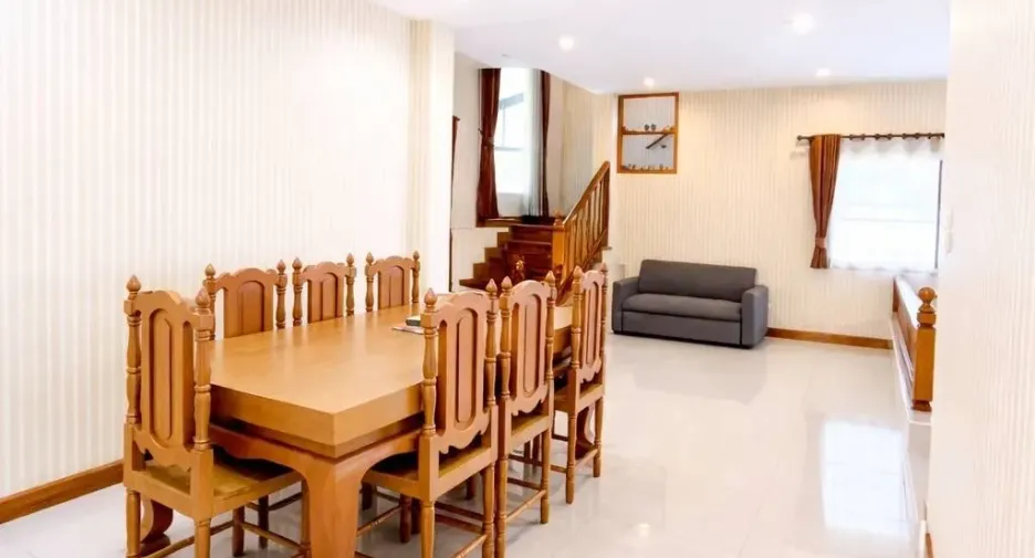 À vendre 4 chambres maison à San Sai, Chiang Mai