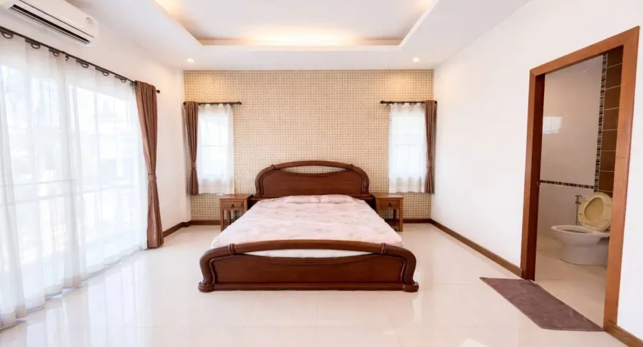 À vendre 4 chambres maison à San Sai, Chiang Mai