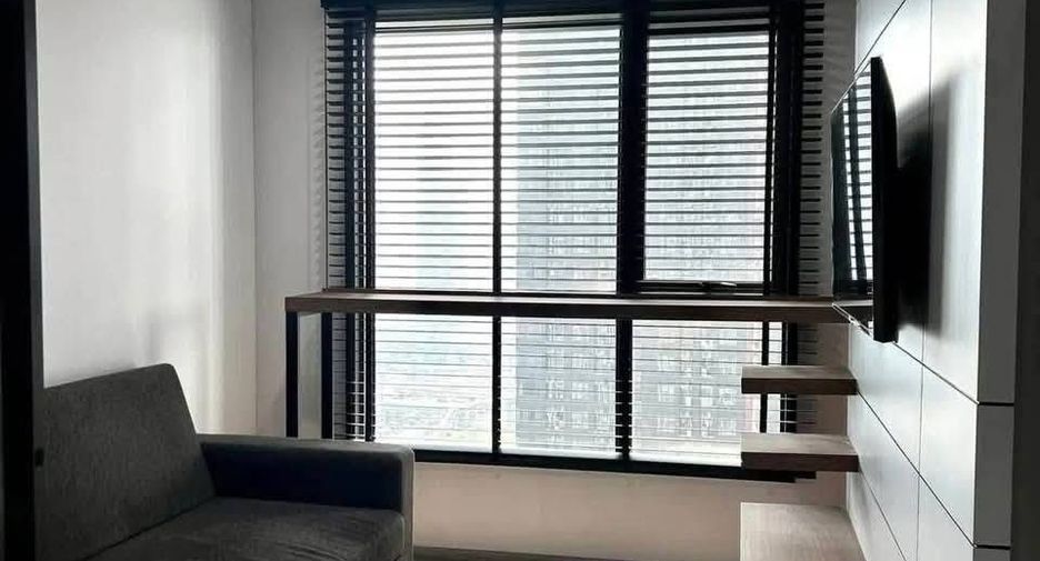 For rent 1 bed condo in Huai Khwang, Bangkok