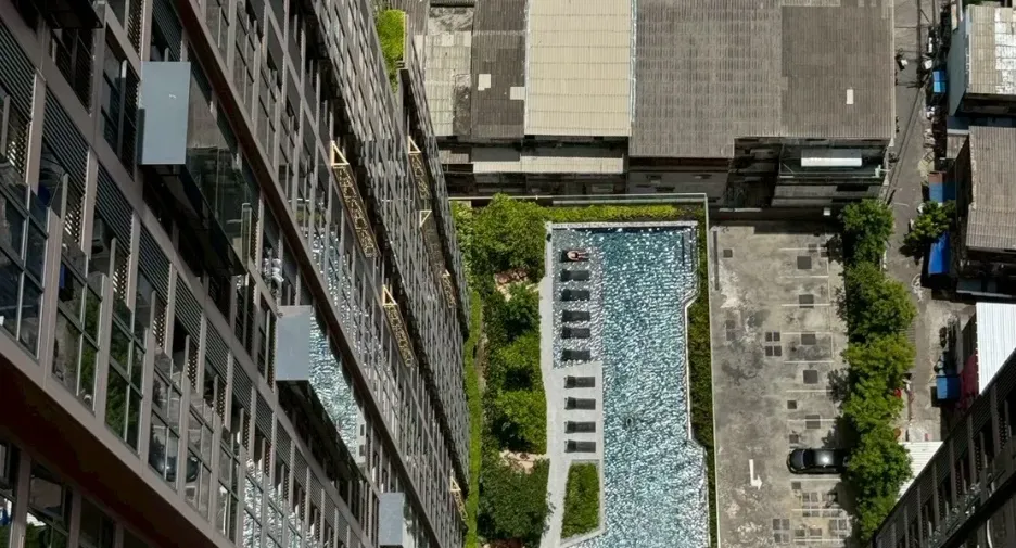 For rent 1 bed condo in Khlong Toei, Bangkok