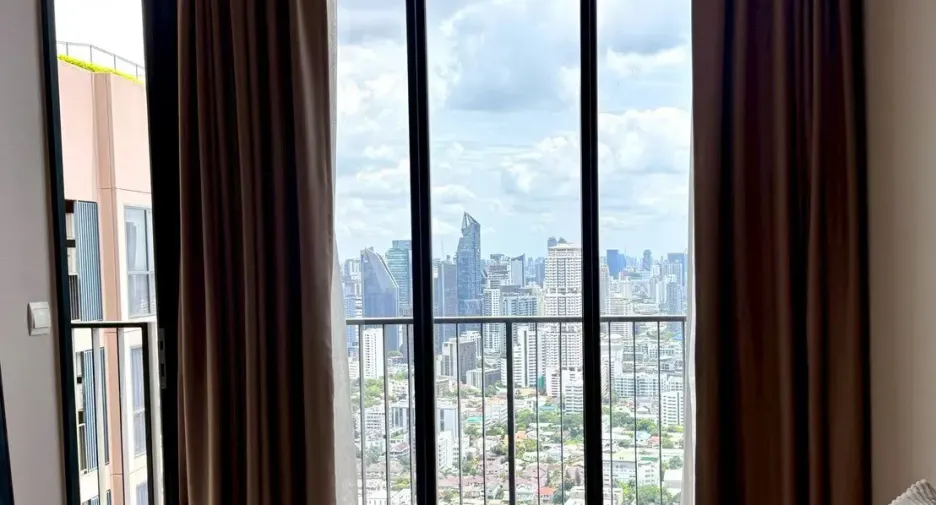 For rent 1 bed condo in Khlong Toei, Bangkok