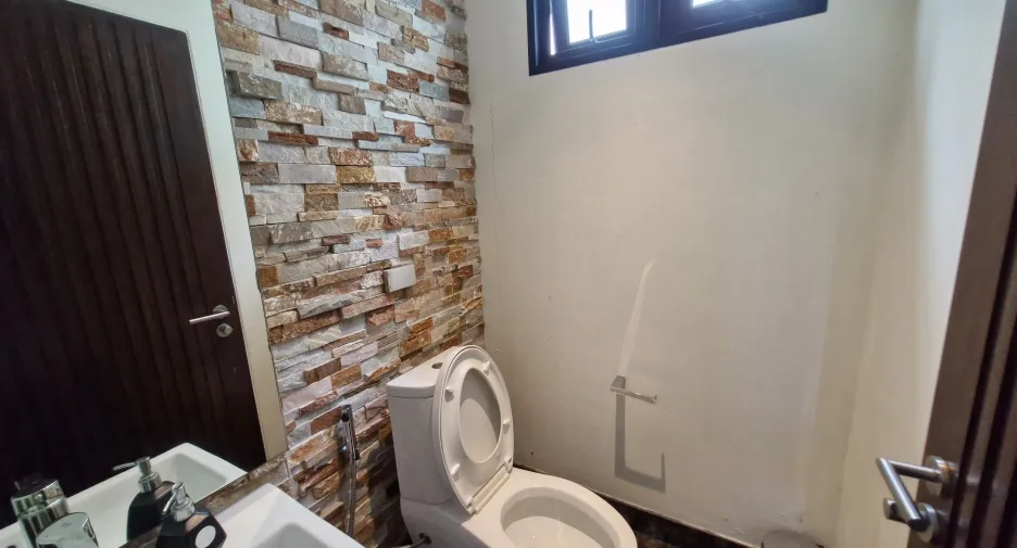 For rent 3 bedrooms villa in Hua Hin, Prachuap Khiri Khan
