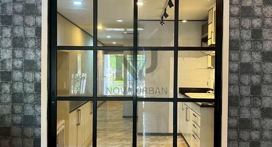 Condo en venta de 2 habitaciones en Bang Lamung, Chonburi
