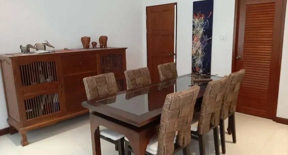 Casa en venta de 2 habitaciones en San Kamphaeng, Chiang Mai