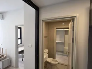 For sale 1 Beds condo in Huai Khwang, Bangkok