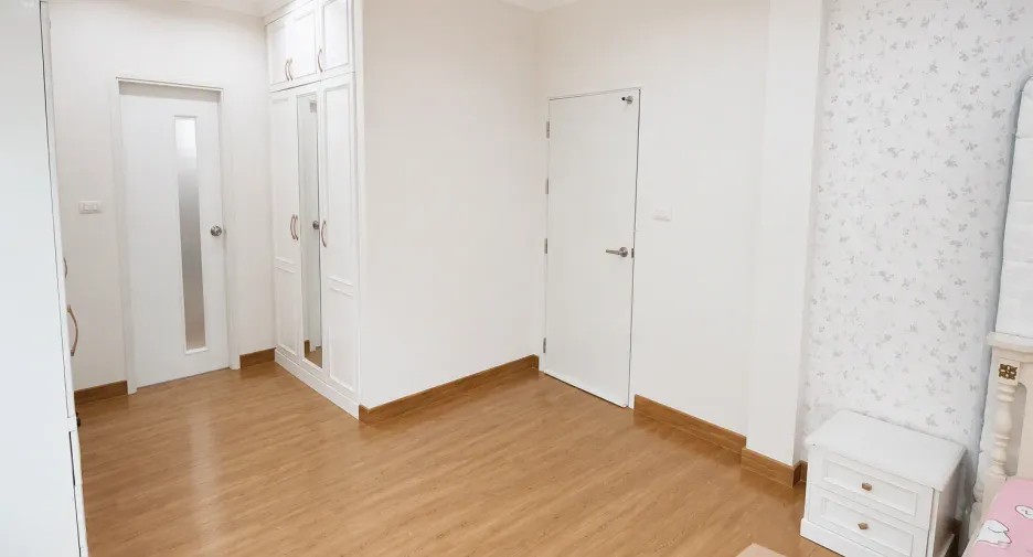 For rent 5 bedrooms house in Prawet, Bangkok