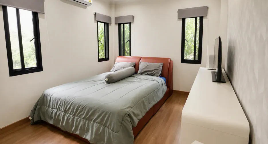 For rent 5 bedrooms house in Prawet, Bangkok