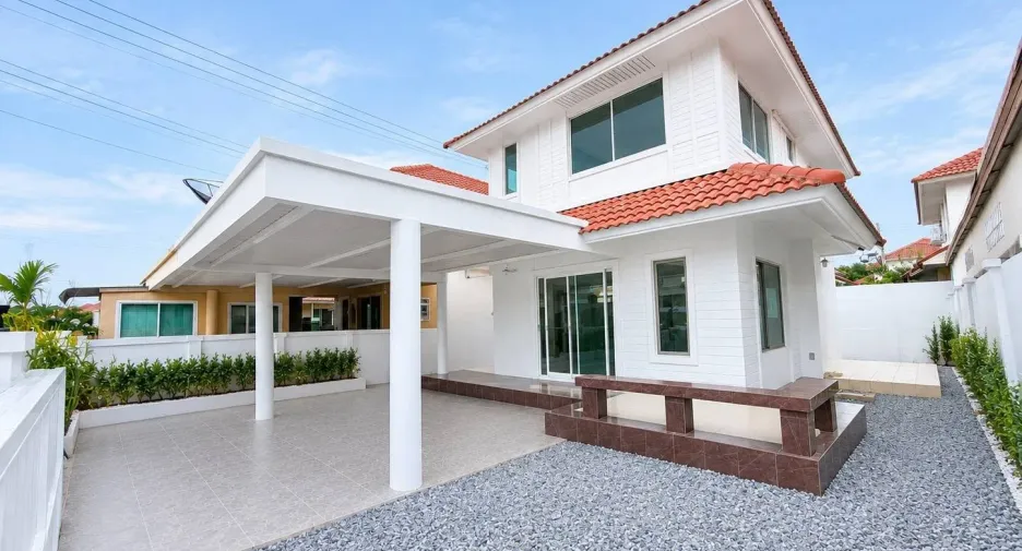 For rent 3 bedrooms house in Si Racha, Chonburi