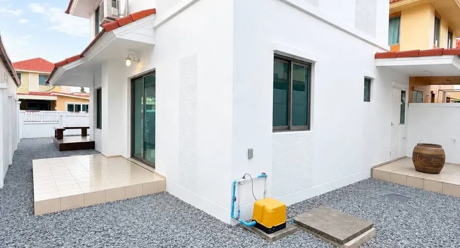 For rent 3 bedrooms house in Si Racha, Chonburi