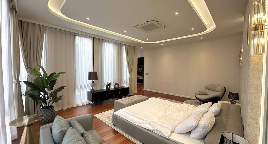For rent 5 bedrooms house in Suan Luang, Bangkok